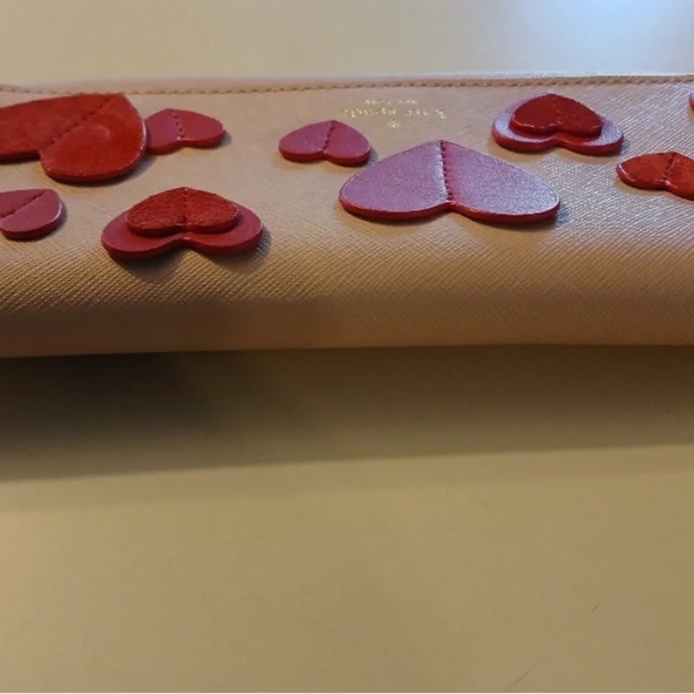 Kate Spade pink and red leather wallet. Rare and in great condition - Picture 8 of 15